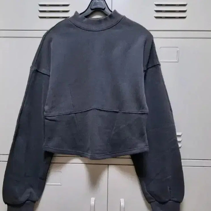 [BUNJANG] EITHER Mock Neck Fleece Sweatshirt - Charcoal / EITHER 이더 모크넥 기모 맨투맨 - 차콜