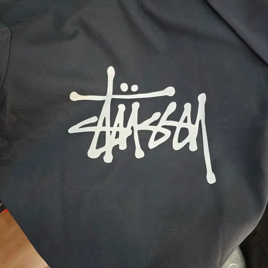 [BUNJANG] Stussy Logo Sweatshirt / 스투시 정품 맨투맨 새상품