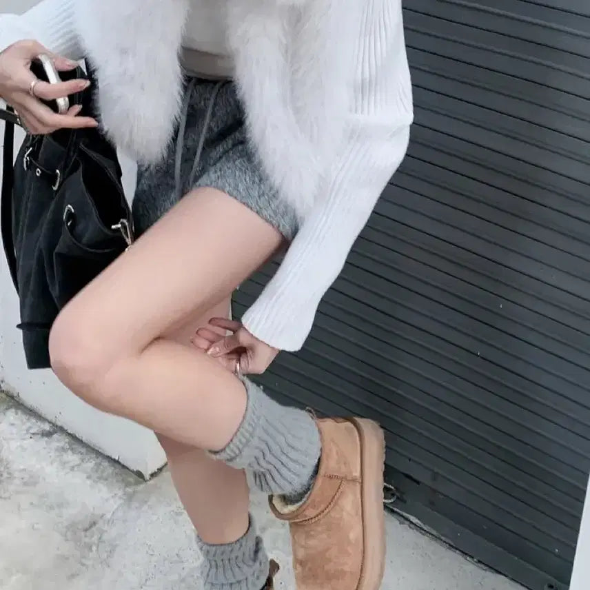 [BUNJANG] U Enough Made Velo Mink Detachable Sleeves Jacket / 유이너프 메이드 벨로 밍크 집업 화이트 퍼 조끼 팔 탈부착 자켓 에이블리