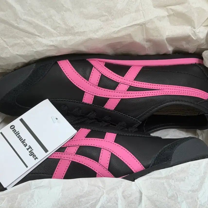 [BUNJANG] Onitsuka Tiger Mexico 66 Black/Dragon Fruit Sneakers / 오니츠카타이거 멕시코66 블랙/드래곤후르츠