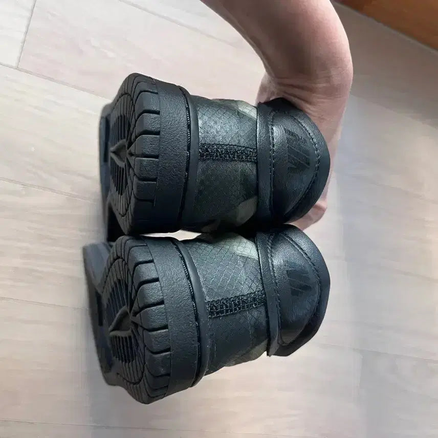 [BUNJANG] CDG Nike Dunk Low Women's Size 7 Sneakers / CDG 꼼데가르송 x 나이키 덩크 로우 우먼스 사이즈 7 (240)