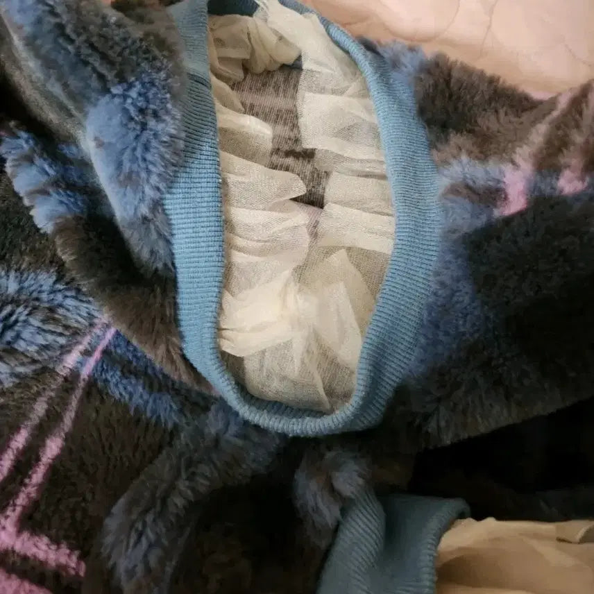 [BUNJANG] Check Pattern Fur Sweatshirt / 체크 패턴 퍼 맨투맨 티셔츠