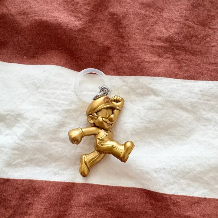 [BUNJANG] Super Mario Gold Keyring Hidden / 슈퍼마리오 금색 키링 메지루시 히든