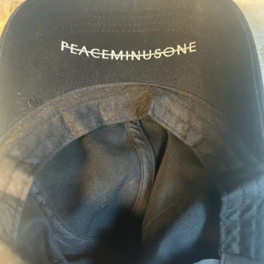 [BUNJANG] Peaceminusone Black Ball Cap / 피스마이너스원 블랙 볼캡