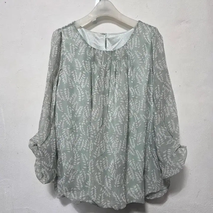 [BUNJANG] Floral Pattern Long Sleeve Blouse / 여성 플라워 패턴 긴팔 블라우스