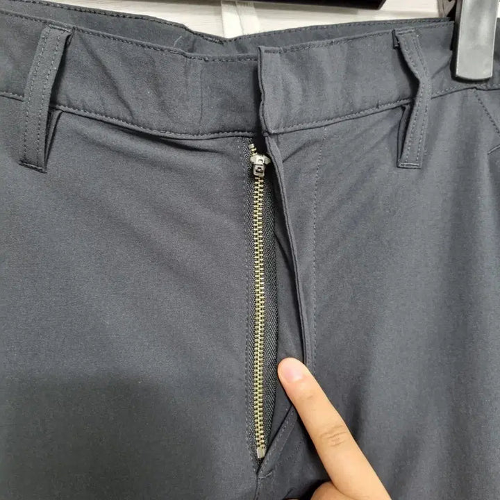 [BUNJANG] Adidas Spring/Autumn Spandex Pants Men's 30-31 inch / ㅡ 아디다스 봄가을 스판 팬츠 남30-31인치ㅡ0219