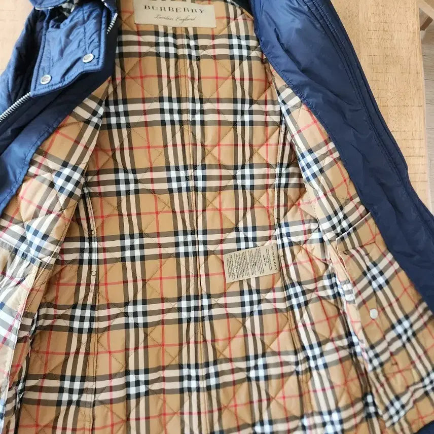 [BUNJANG] Burberry Quilted Jacket / 버버리 보우턴 퀼팅자켓