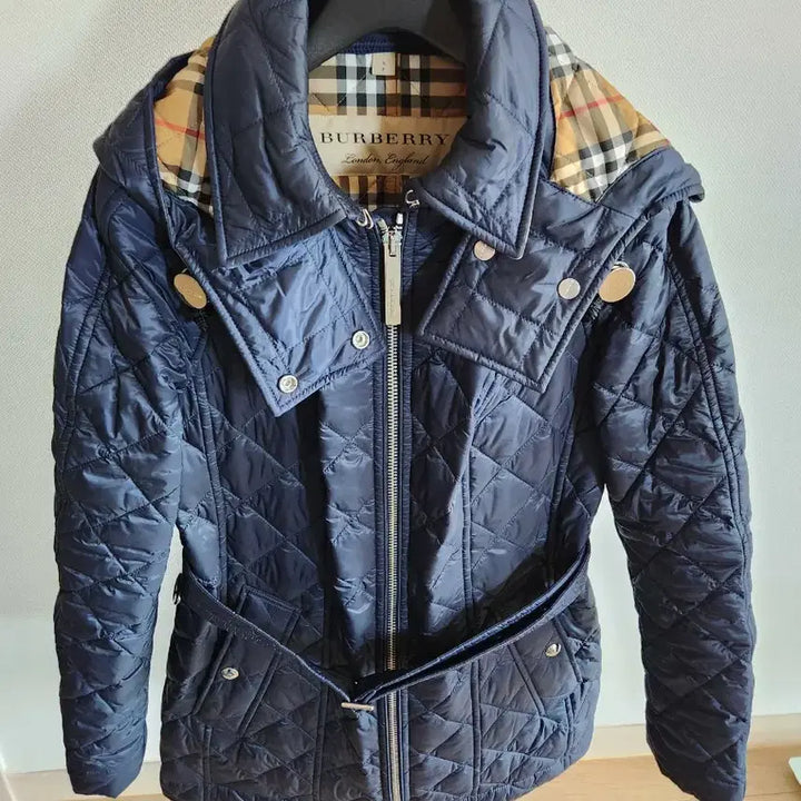 [BUNJANG] Burberry Quilted Jacket / 버버리 보우턴 퀼팅자켓