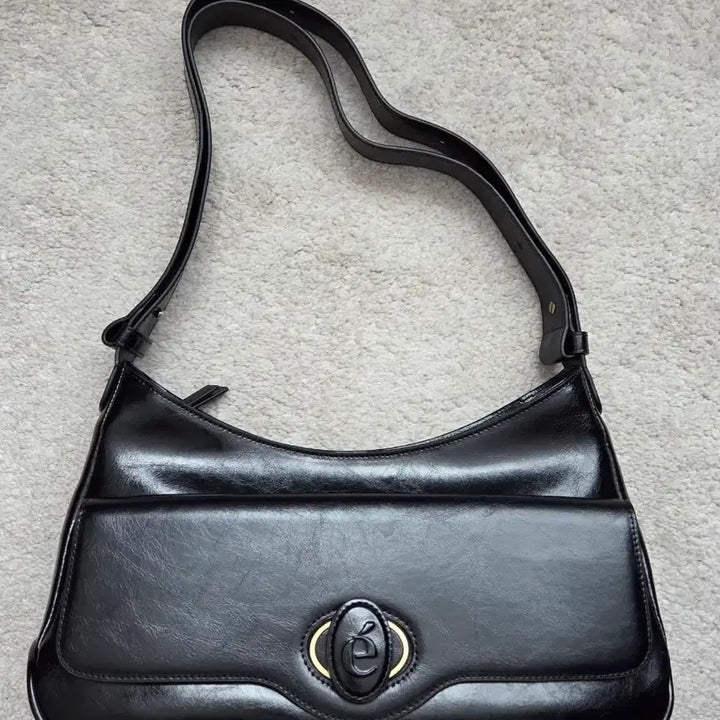 [BUNJANG] Archivepke Oval Room Bag (Deep Sleep) / 아카이브앱크 Oval room bag(Deep sleep)