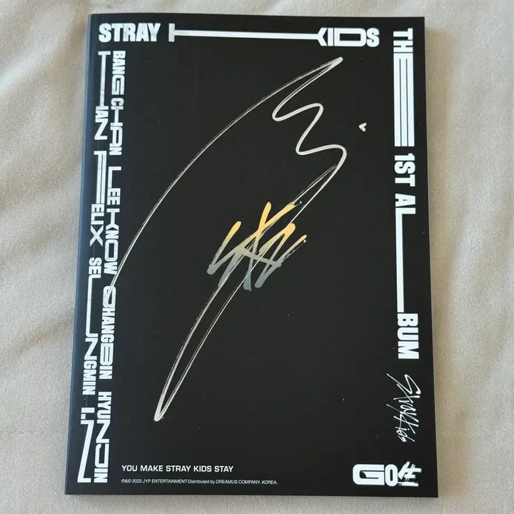 [BUNJANG] Stray Kids Han Signed Album / 스트레이키즈 한 한지성 고생 싸인 앨범