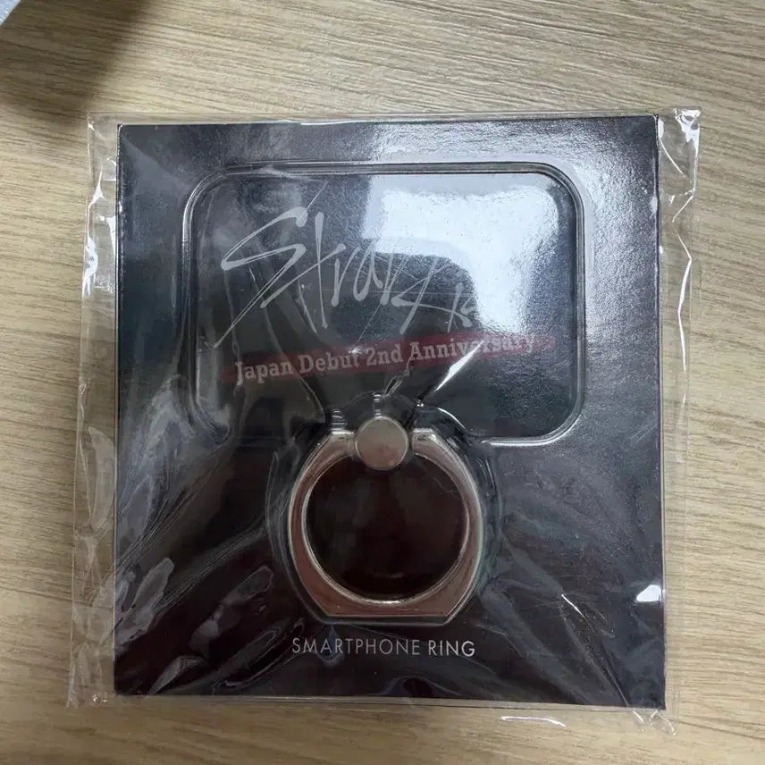 [BUNJANG] Stray Kids 2nd Anniversary Japan GripTok Smartphone Ring / 미개봉 스트레이키즈 2주년 일본 그립톡 스마트폰링 스키즈