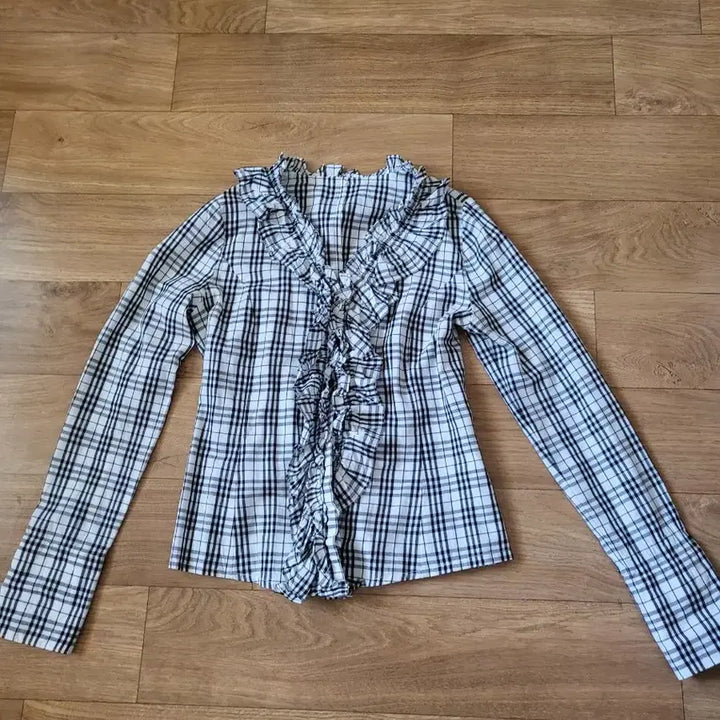 [BUNJANG] Egoist Check Frill Blouse / 에고이스트체크프릴남방 55