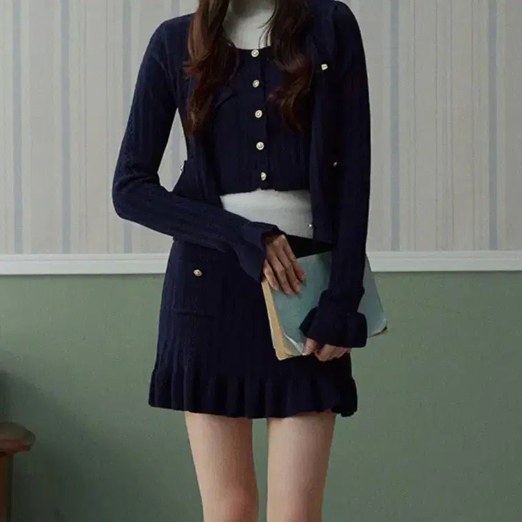 [BUNJANG] LaluneDuCiel Two-Piece Cardigan Knit Skirt Set / LaluneDuCiel 라룬듀시엘 투피스 가디건 니트 스커트 셋업