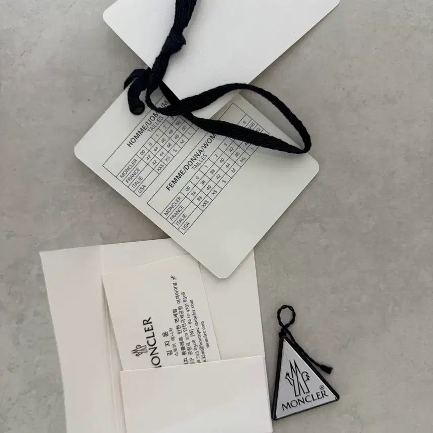 [BUNJANG] Moncler Cluny Padded Jacket / 몽클레어 클루니 패딩 1사이즈