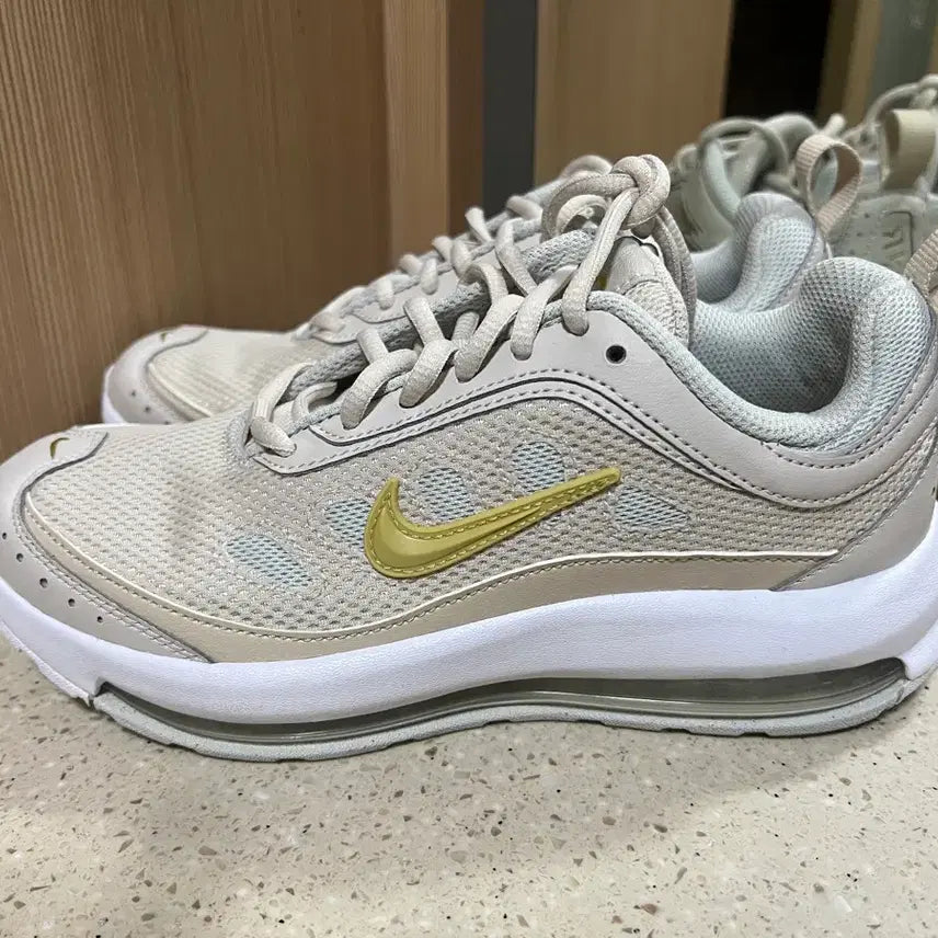 [BUNJANG] Nike Air Max AP Women's Running Shoes / 나이키 에어 맥스 AP 여성 러닝화 헬스 운동화