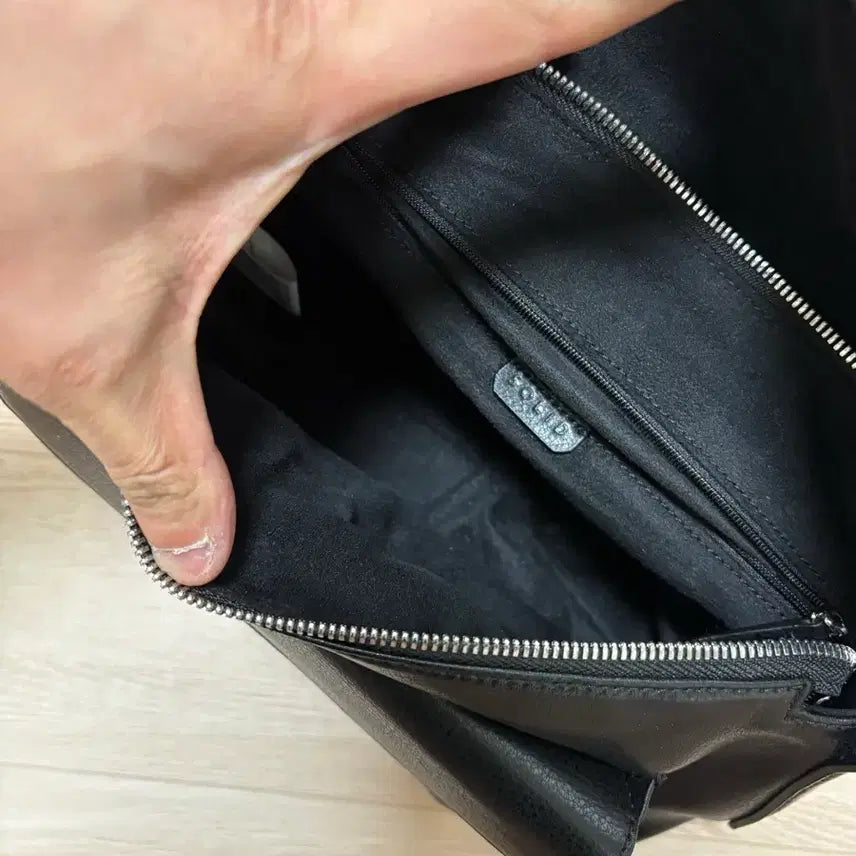 [BUNJANG] Solid Homme 26ss Crossbody Bag / 솔리드옴므 크로스백 26ss 가방 판매