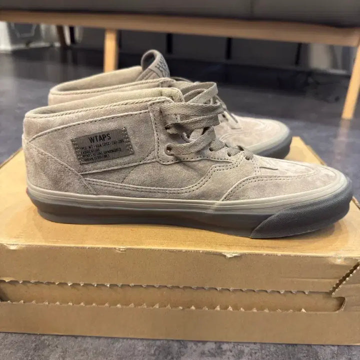 [BUNJANG] Vans x Doubletaps Half Cab Sneakers / 반스 하프캡 더블탭스 270