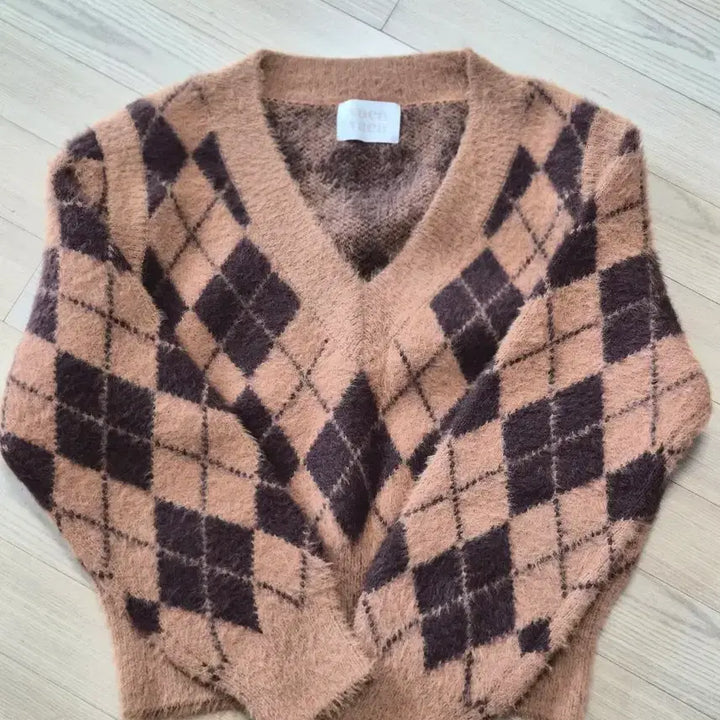 [BUNJANG] BocaBoca Argyle Knit Cardigan / 보카바카 아가일 니트