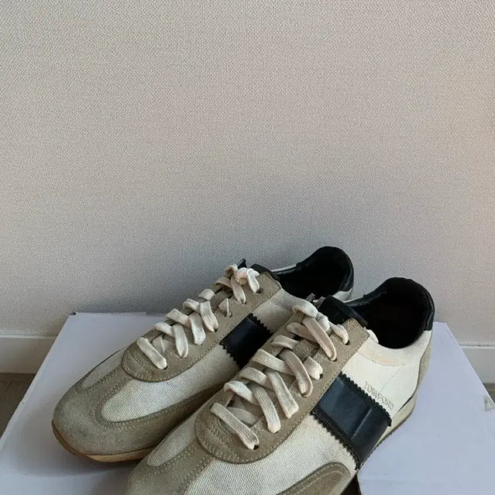 [BUNJANG] Tom Ford Oxford Black and White Sneakers / 톰포드 스니커즈 오포드 검흰 8.5