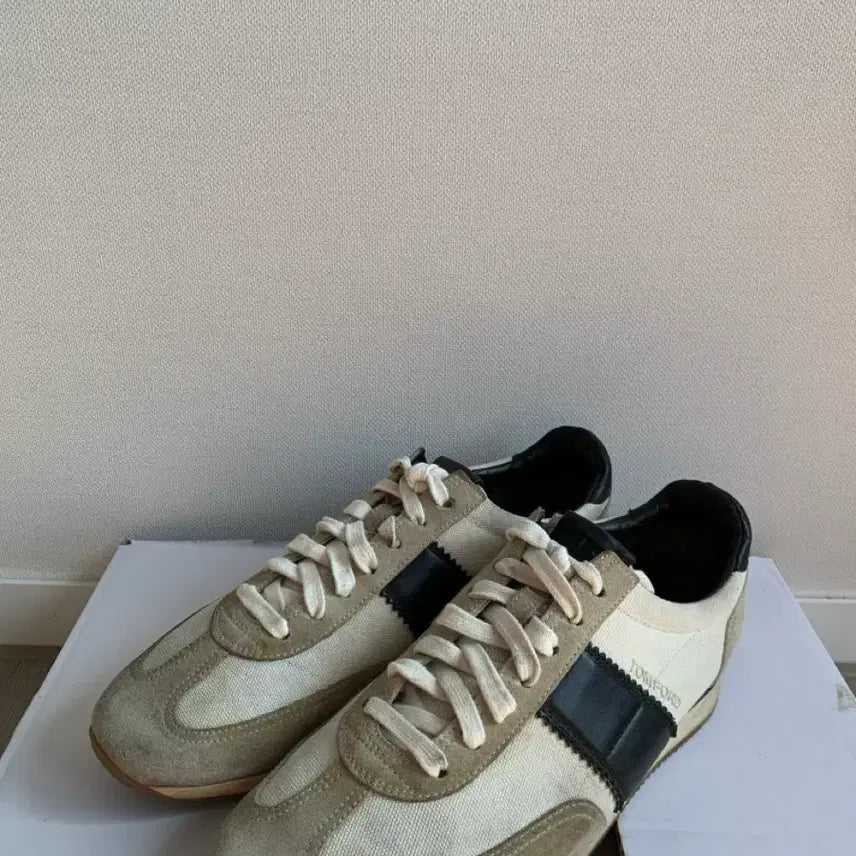 [BUNJANG] Tom Ford Sneakers Black &amp; White / 톰포드 스니커즈 오포드 검흰 8.5
