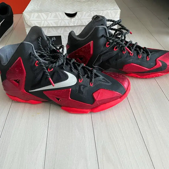 [BUNJANG] Nike Jordan Basketball Shoes / 나이키 르브론 11