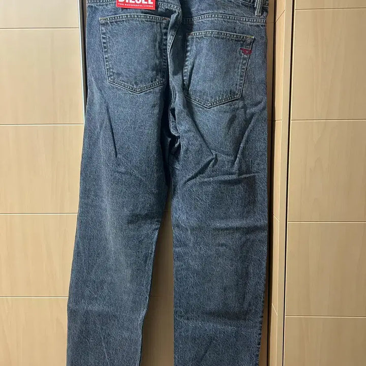 [BUNJANG] Diesel D-Biker Straight Denim Pants (Size 32) / 디젤 디 바이커 스트레이트 데님 32