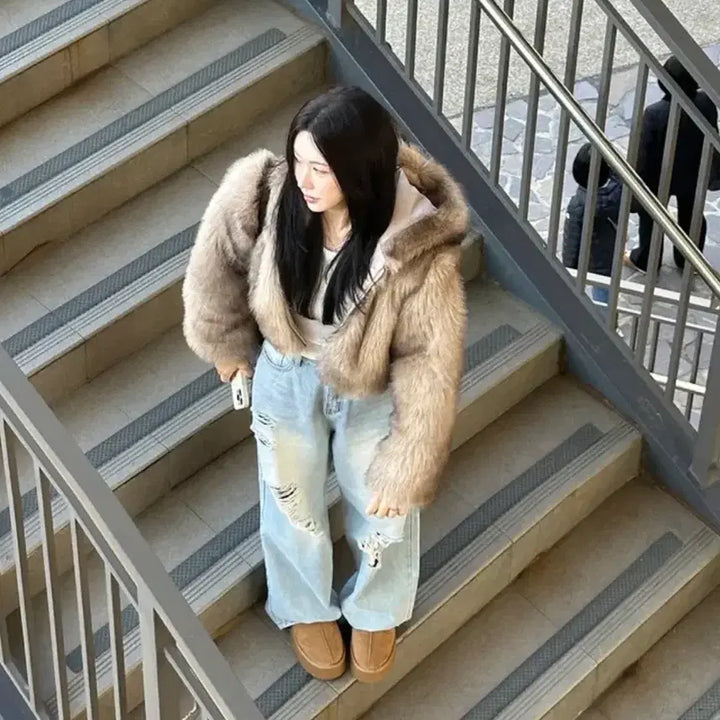 [BUNJANG] Fake Fur Hooded Short Jacket / 페이크퍼 후드 숏 자켓