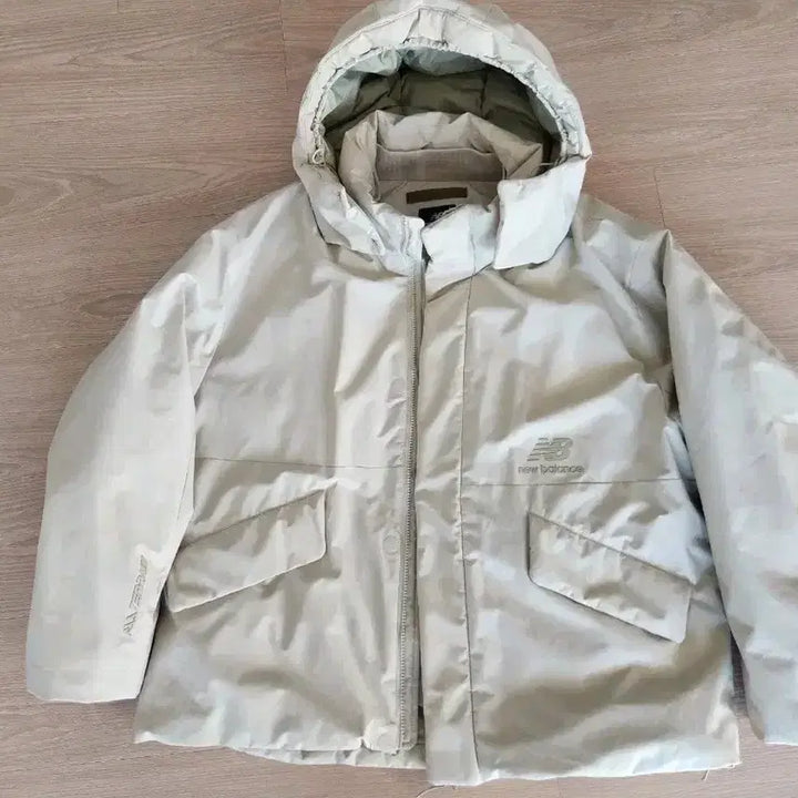 [BUNJANG] New Balance Cave Goose Down Jacket Light Khaki / 뉴발란스 패딩 케이브 구스다운 라이트카키.ALL TERRAIN XL105