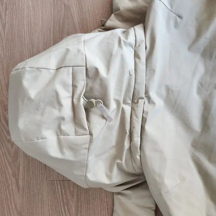 [BUNJANG] New Balance Cave Goose Down Jacket Light Khaki / 뉴발란스 패딩 케이브 구스다운 라이트카키.ALL TERRAIN XL105