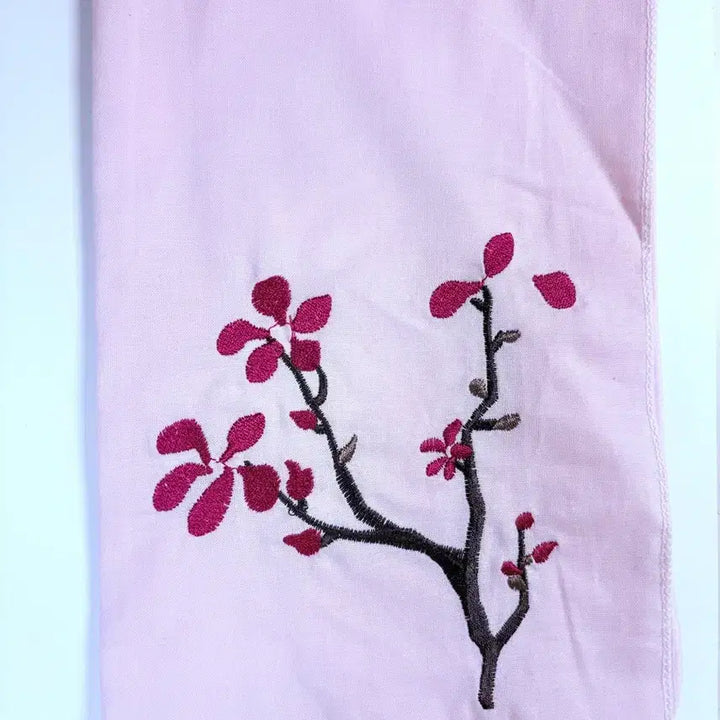 [BUNJANG] The Mysterious Class Handkerchief / 미수반 손수건