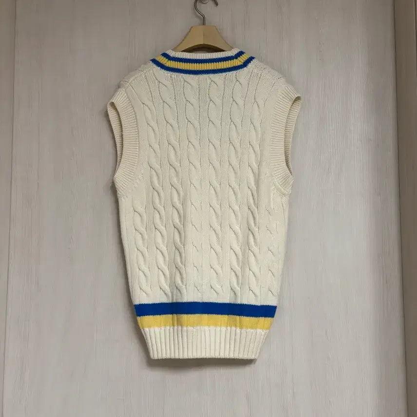 [BUNJANG] Lacoste Knit Vest Ivory / 라코스테 니트 조끼 아이보리