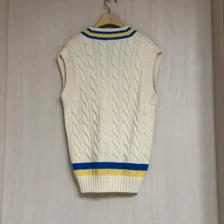 [BUNJANG] Lacoste Knit Vest Ivory / 라코스테 니트 조끼 아이보리