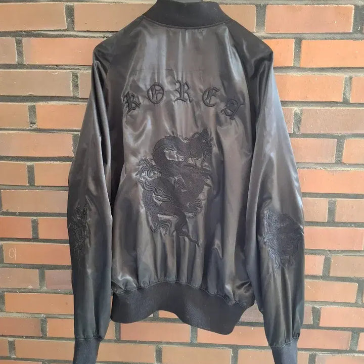 [BUNJANG] 8 Seconds G-Dragon Sukajan Jacket / 지드래곤 x 에잇세컨즈 스카쟌