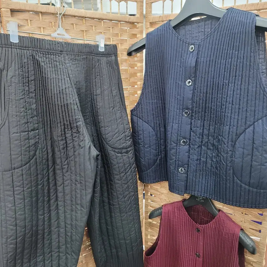 [BUNJANG] Black Quilted Pants, Pleats / [새상품-마지막 1장씩] 검정 누빔 바지, 플리츠