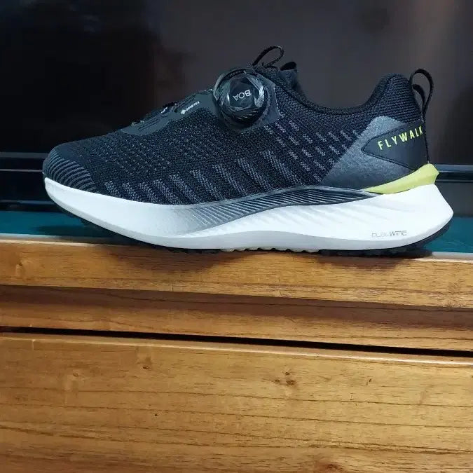 [BUNJANG] K2 Flow Walking Shoes (Women, 240) / K2. 플로우 워킹화.여성. 240