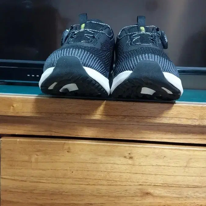 [BUNJANG] K2 Flow Walking Shoes (Women, 240) / K2. 플로우 워킹화.여성. 240