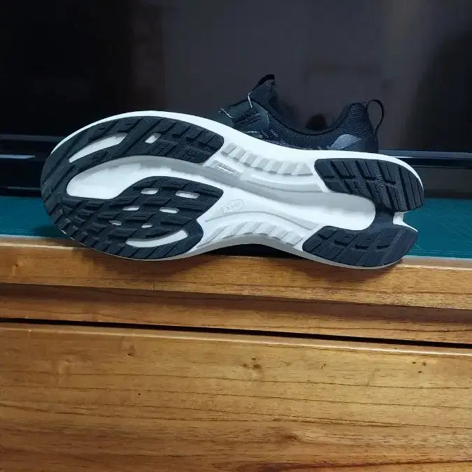 [BUNJANG] K2 Flow Walking Shoes (Women, 240) / K2. 플로우 워킹화.여성. 240