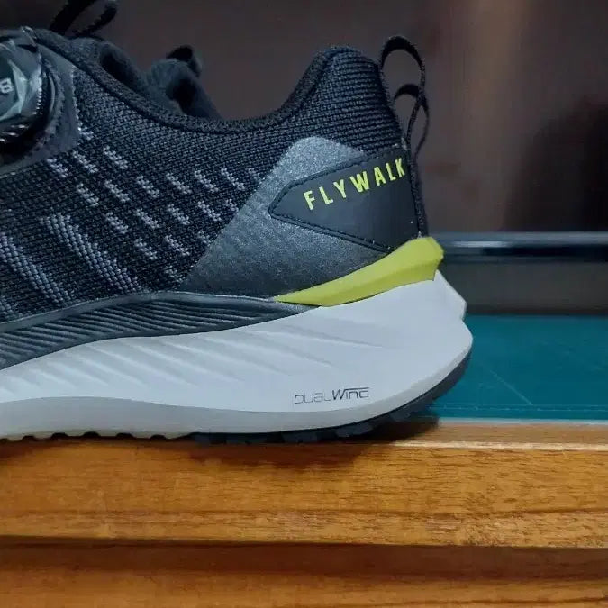 [BUNJANG] K2 Flow Walking Shoes (Women, 240) / K2. 플로우 워킹화.여성. 240