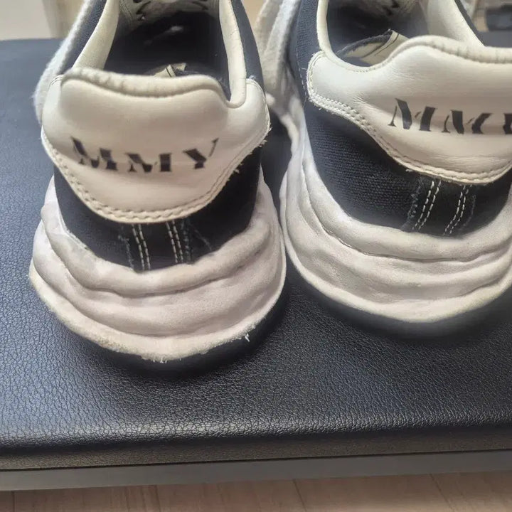 [BUNJANG] Maison Mihara Yasuhiro Blakey 42 / [42] 메종 미하라 야스히로 블레이키 42