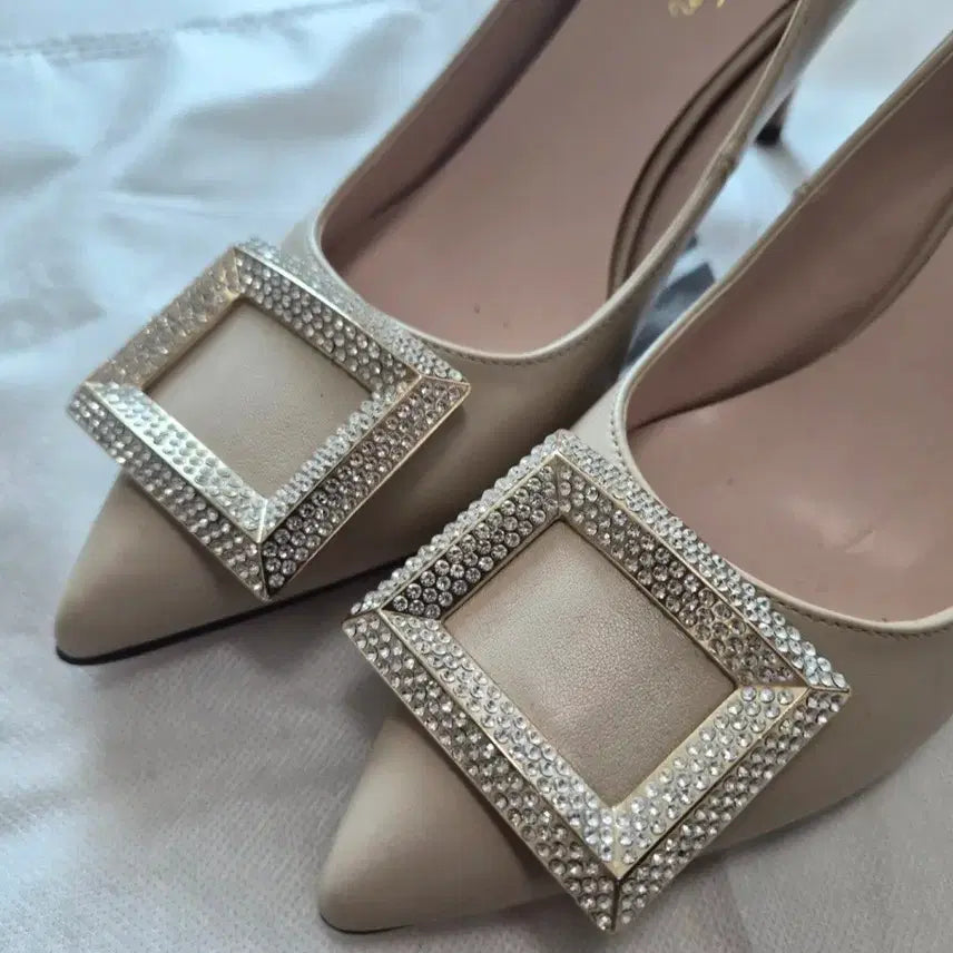 [BUNJANG] Jini Kim Square Cubic Embellished Pumps / 지니킴 스퀘어 큐빅 장식 여성 펌프스힐