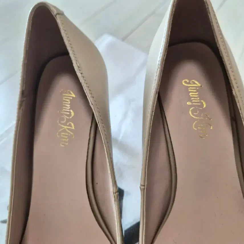 [BUNJANG] Jini Kim Square Cubic Embellished Pumps / 지니킴 스퀘어 큐빅 장식 여성 펌프스힐