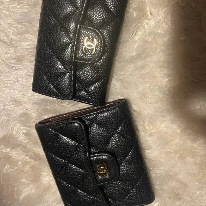 [BUNJANG] Black Caviar Gold Accent Bifold Wallet / 블랙캐비어금장장지갑,반지갑