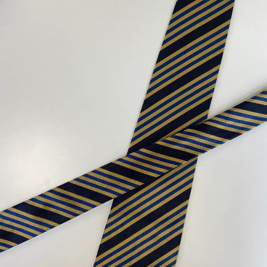 [BUNJANG] Burberry Necktie / 버버리 심플로고 명품 정품 넥타이 (Burberrys)