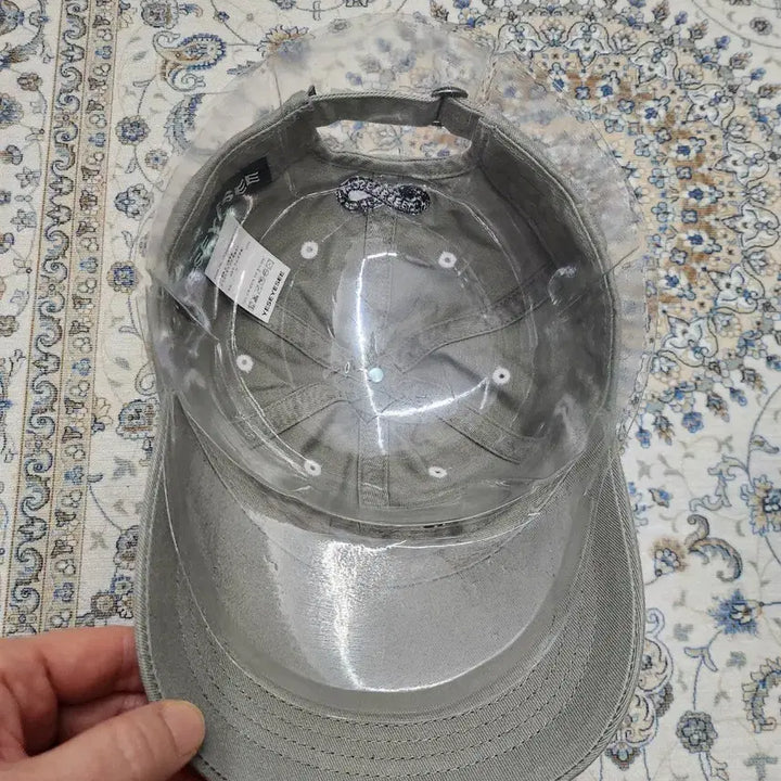 [BUNJANG] YESEYESEE Grey Logo Ball Cap / YESEYESEE 예스아이씨 그레이 로고 볼캡