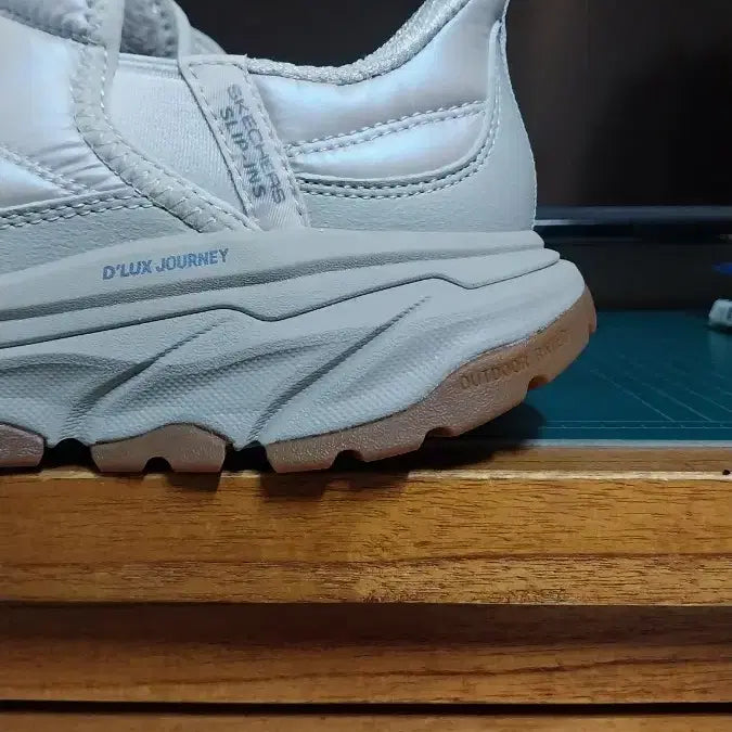 [BUNJANG] Skechers Slip-ins Winter Boots 255 / 스케쳐스  슬립인스. 방한화. 255