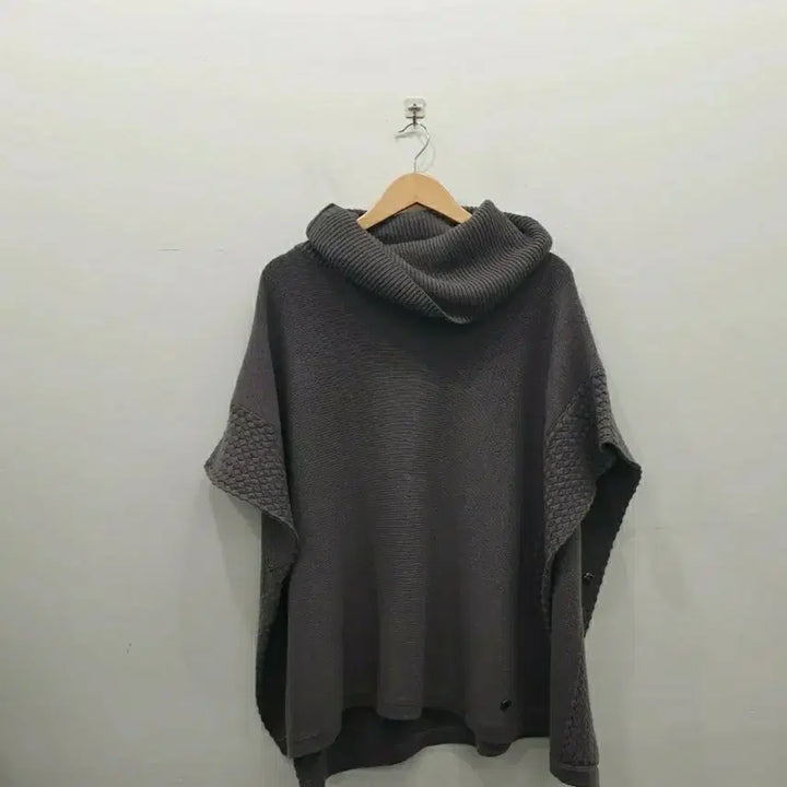 [SOLD OUT] 이태리 안드레 모리스 캐시미어100 판쵸(66-77)