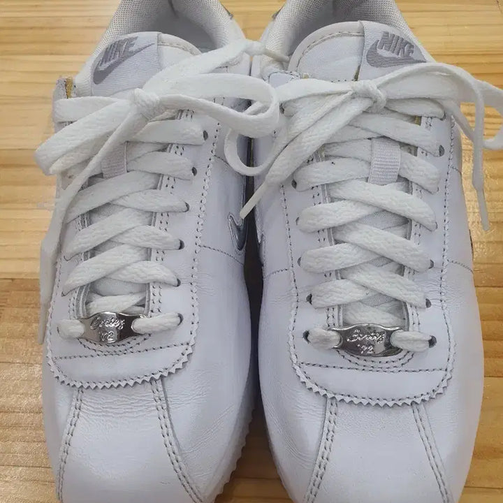 [BUNJANG] Nike Cortez Basic Jewel 'Metallic Silver' Sneakers / 나이키 코르테즈 베이직 쥬얼 '실버' (240/상태양호)