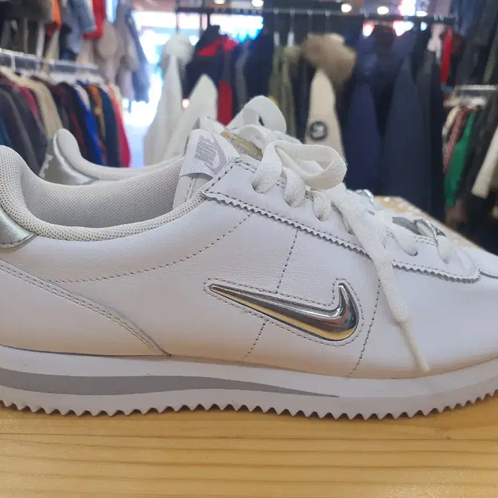 [BUNJANG] Nike Cortez Basic Jewel 'Metallic Silver' Sneakers / 나이키 코르테즈 베이직 쥬얼 '실버' (240/상태양호)