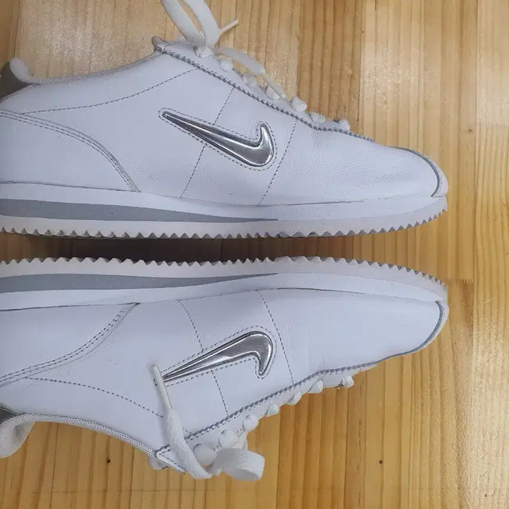 [BUNJANG] Nike Cortez Basic Jewel 'Metallic Silver' Sneakers / 나이키 코르테즈 베이직 쥬얼 '실버' (240/상태양호)