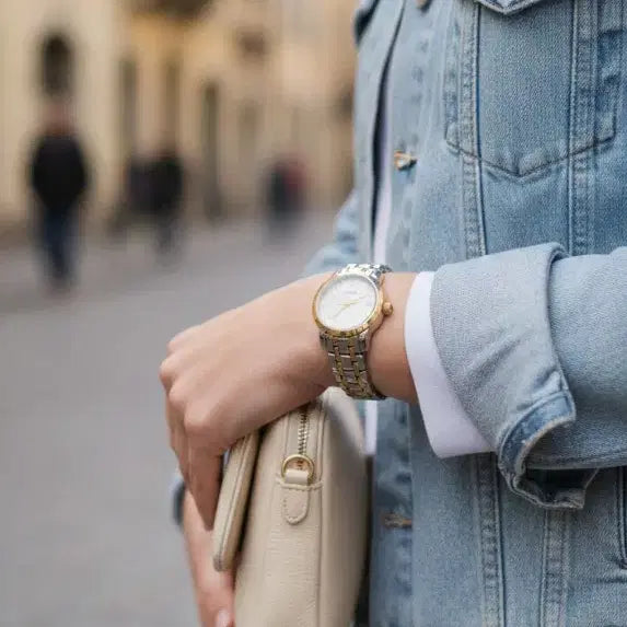 [BUNJANG] FENDI Gold Combination Women's Watch / 펜디 FENDI 금장 콤비 여성 시계 정품